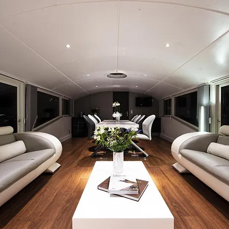 Hotel en barco Bel Import
